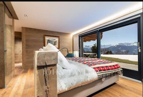 1913 – Appartement – 6pièces – 230m²