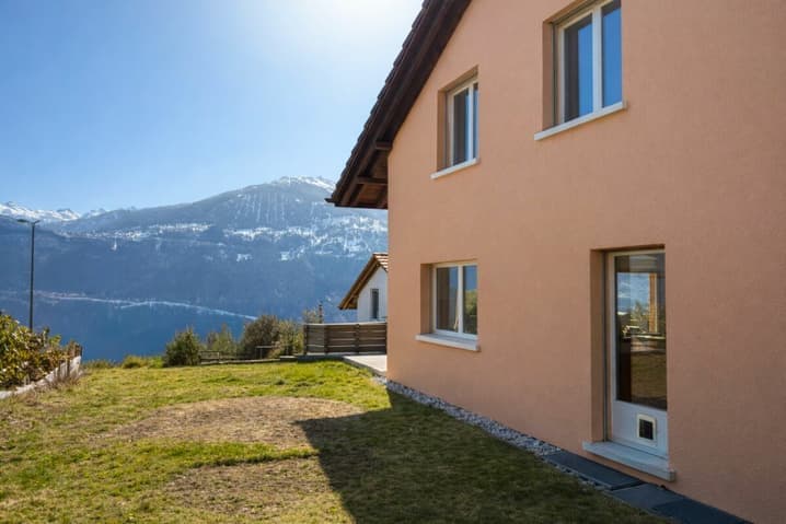 2289 – Maison 5.58 pièces –  895000 CHF – 255 m²