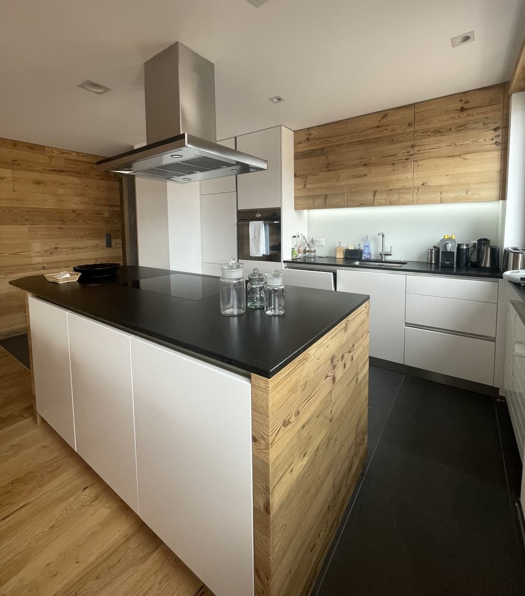 1929 – Appartement 4.5 pièces –  2898CHF – 122m²