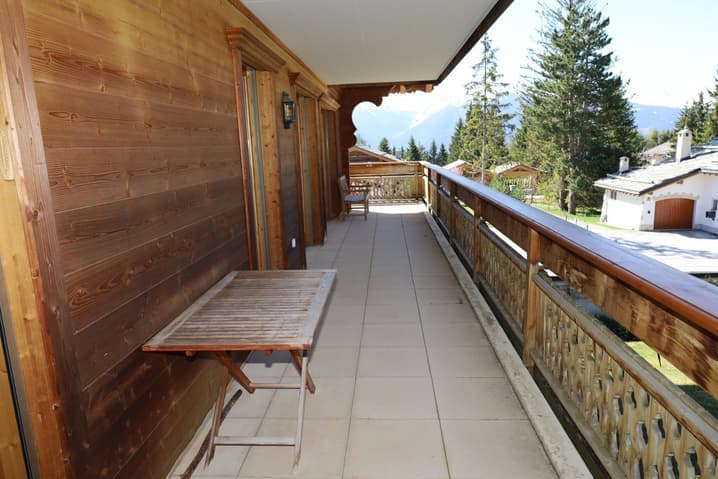 2242 – Appartement – 176.25 m²