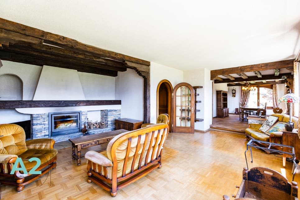 2325 – Maison – 6.5pièces – 270m²