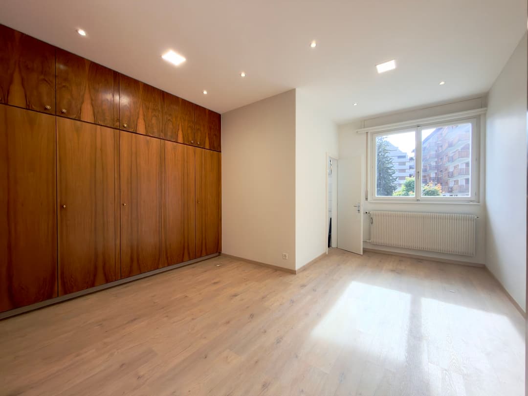 1943 – Commerce –  4000CHF – 65m²