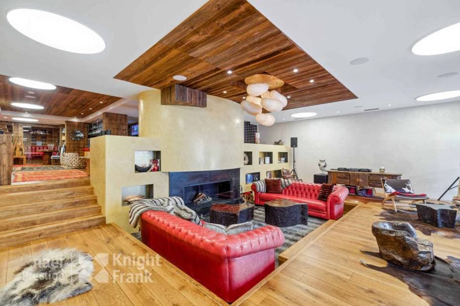 2101 – Maison 13.5 pièces – 1508 m²