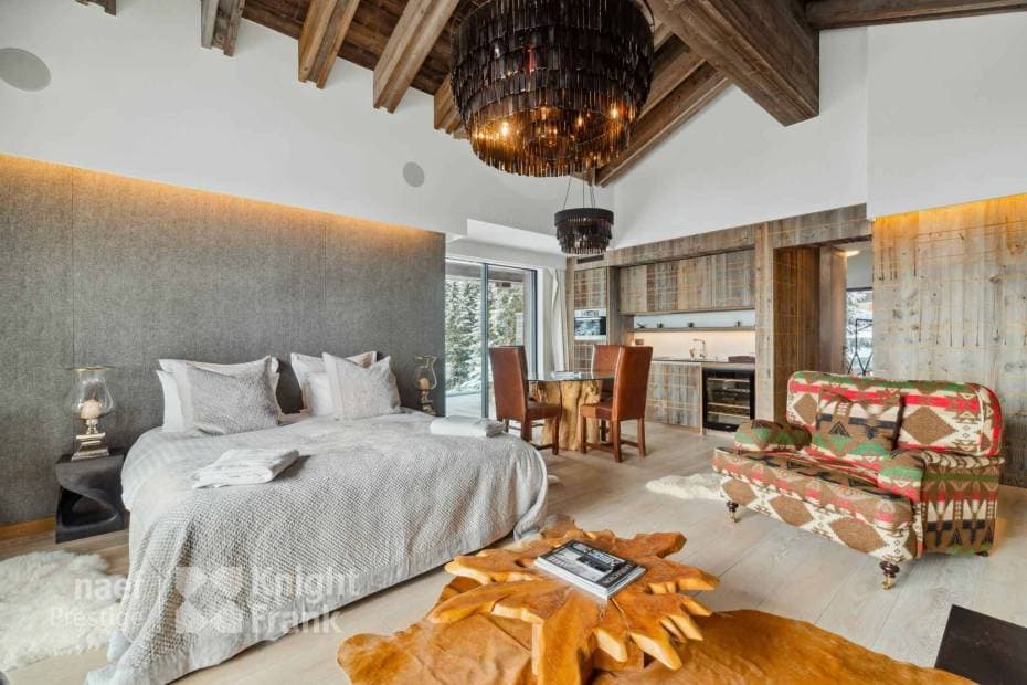 2101 – Maison 13.5 pièces – 1508 m²