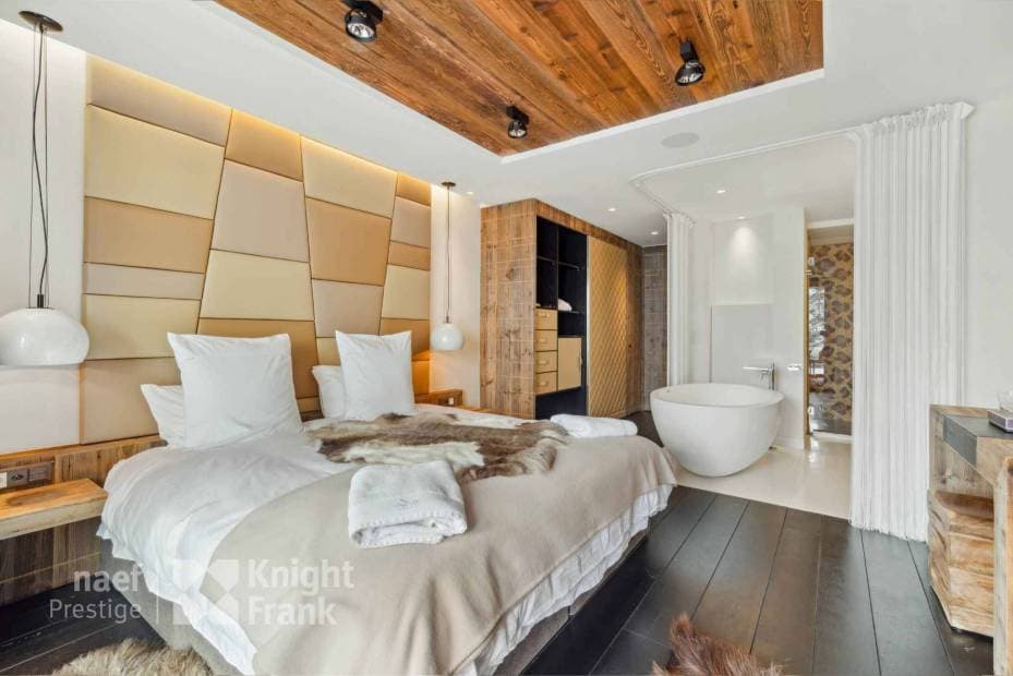 2101 – Maison 13.5 pièces – 1508 m²