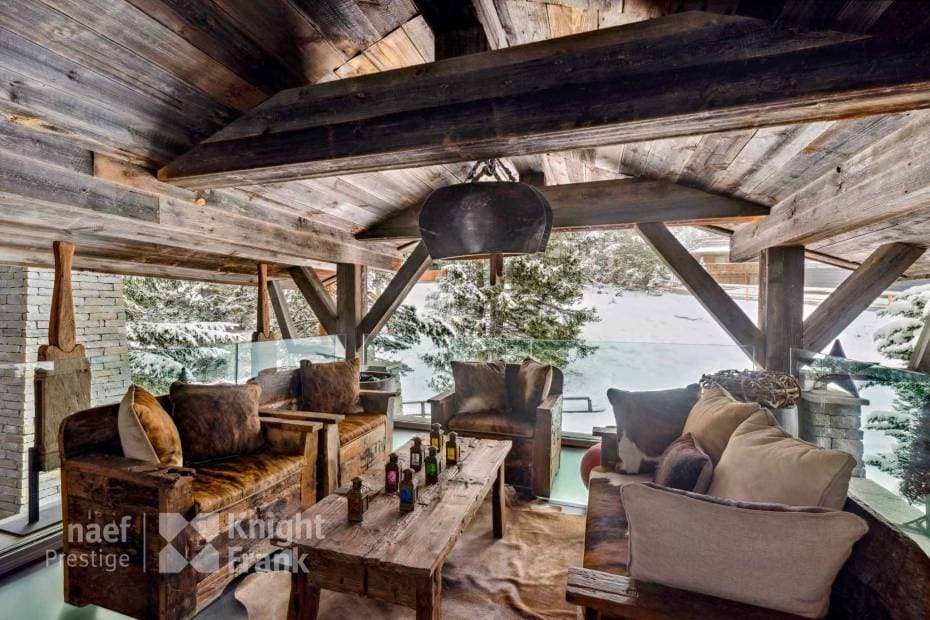 2101 – Maison 13.5 pièces – 1508 m²