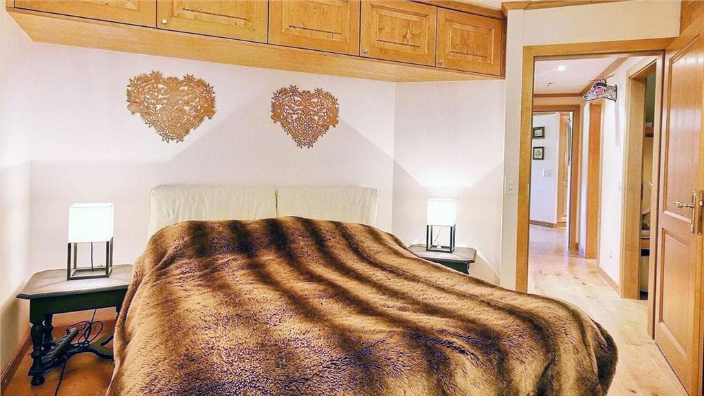 1653 – Appartement – 4.5pièces – 152m²