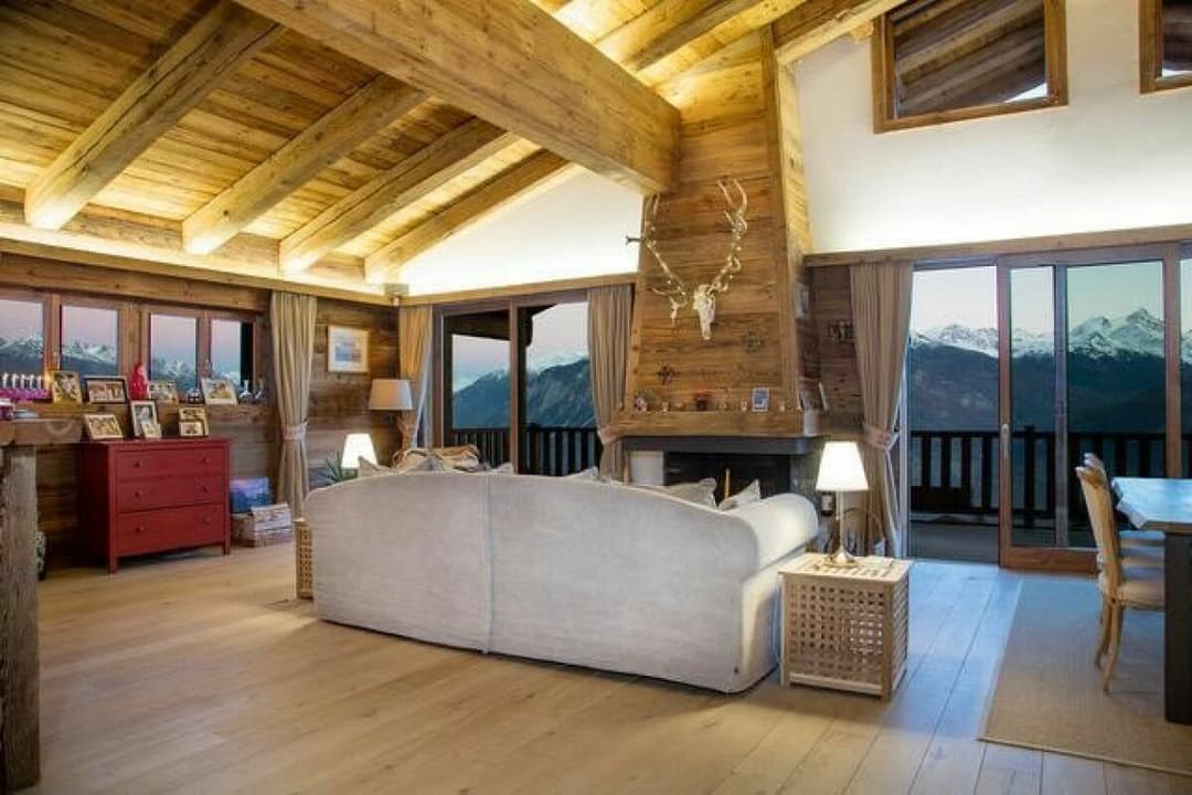 1348 – Appartement 4.5 pièces – 220m²