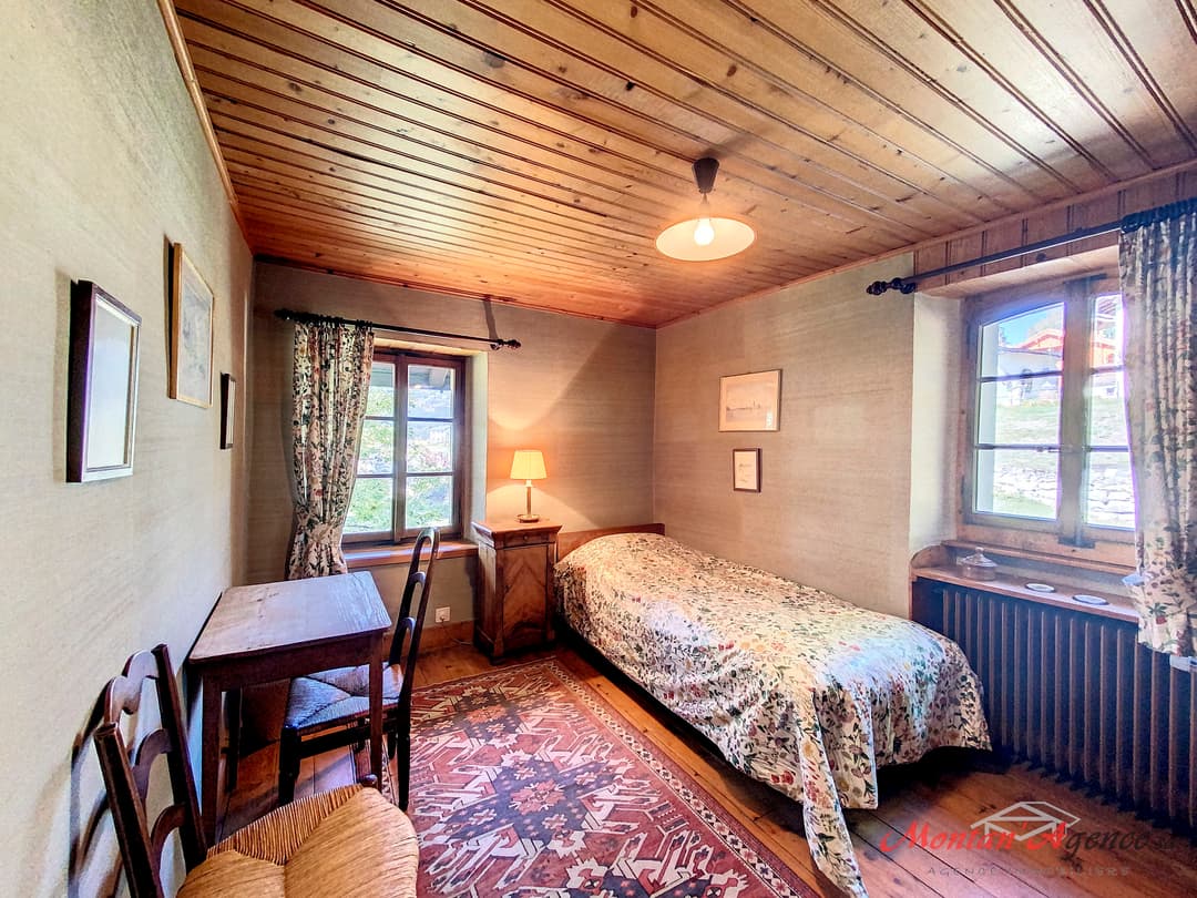 1265 – Maison – 8pièces – 1069.10CHF – 300 m²