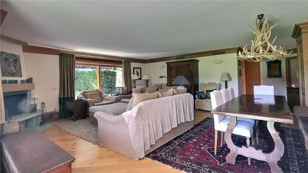 1653 – Appartement – 4.5pièces – 152m²