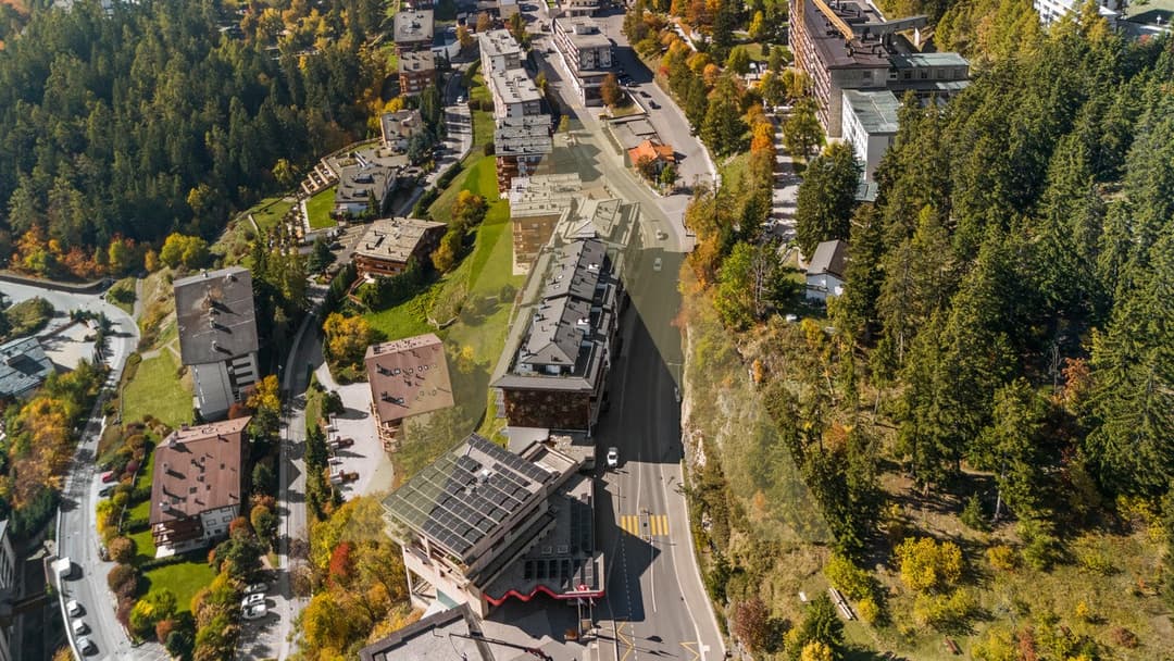 1545 – Commerce – 462000CHF – 70 m²