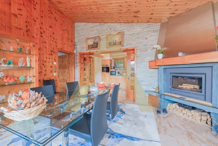 1549 – Maison – 18pièces – 18000000CHF – 1336.2 m²