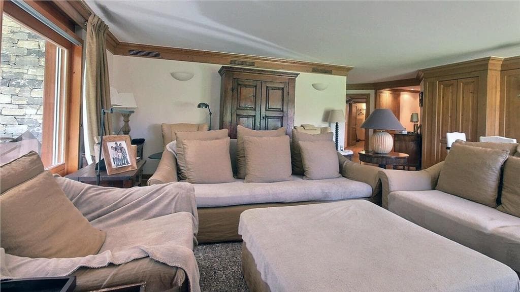 1653 – Appartement – 4.5pièces – 152m²