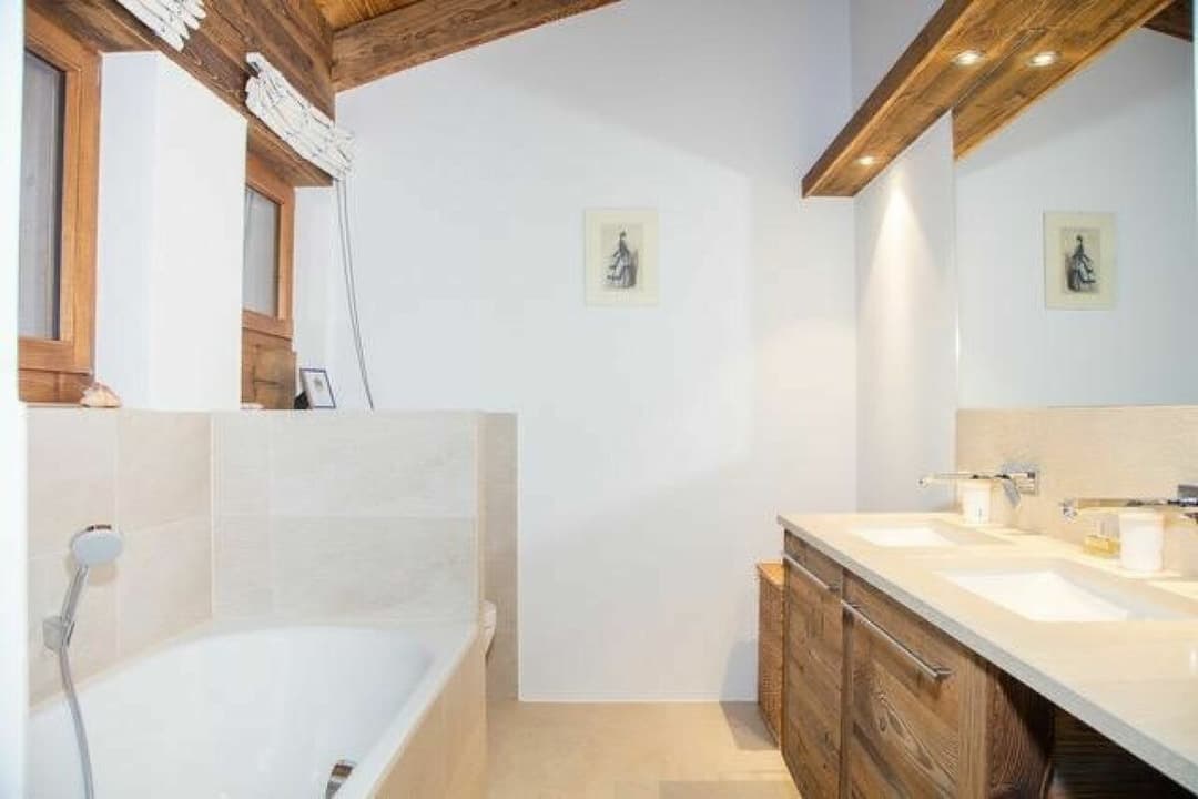 1348 – Appartement 4.5 pièces – 220m²