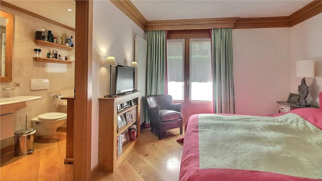 1653 – Appartement – 4.5pièces – 152m²