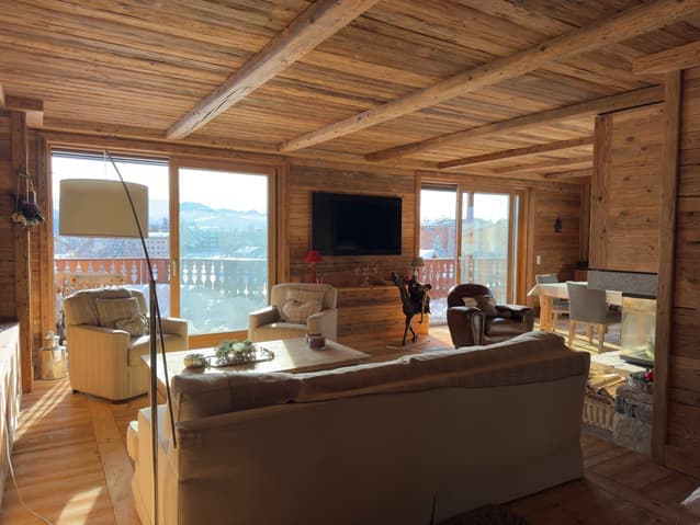 1407 – Appartement – 4pièces – 162 m²