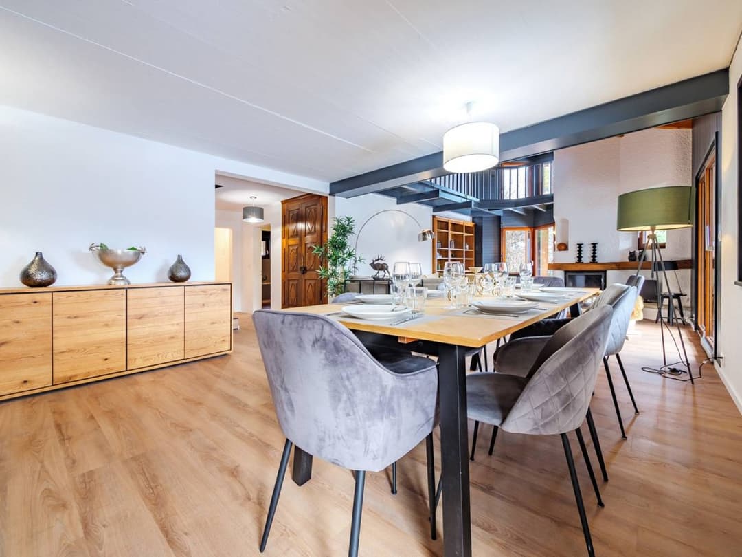 1672 – Maison – 8 pièces – 1490000CHF – 284 m²