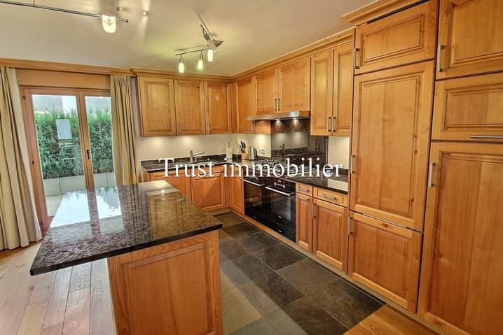 1664 – Appartement – 4.5pièces – 194 m²