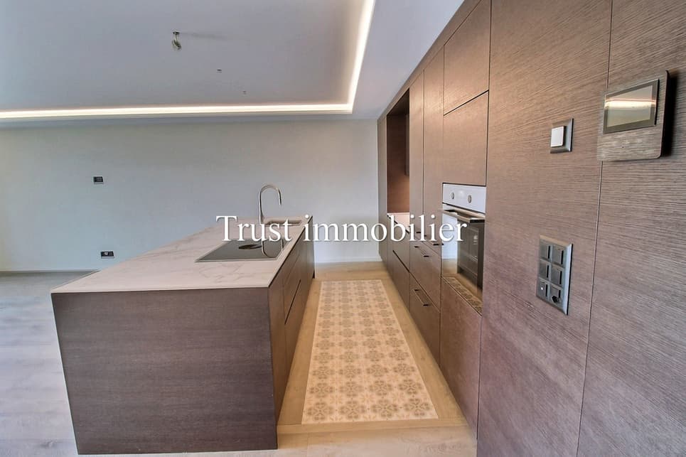 172 – Appartement – 3pièces – 1750000CHF – 135.6 m²