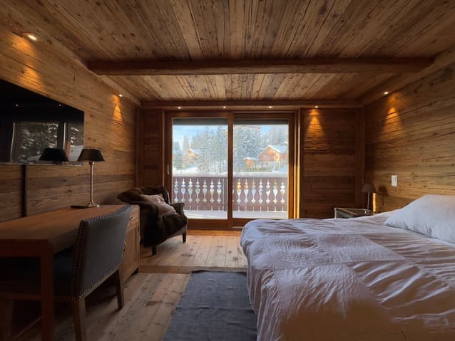 1407 – Appartement – 4pièces – 162 m²