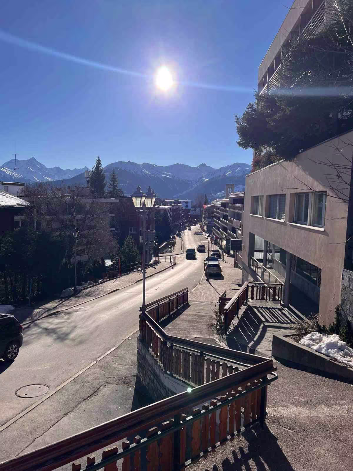 1554 – Appartement 5.5 pièces – 3100CHF – 150m²