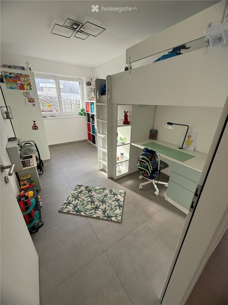 1626 – Appartement – 5pièces – 2750CHF – 150 m²