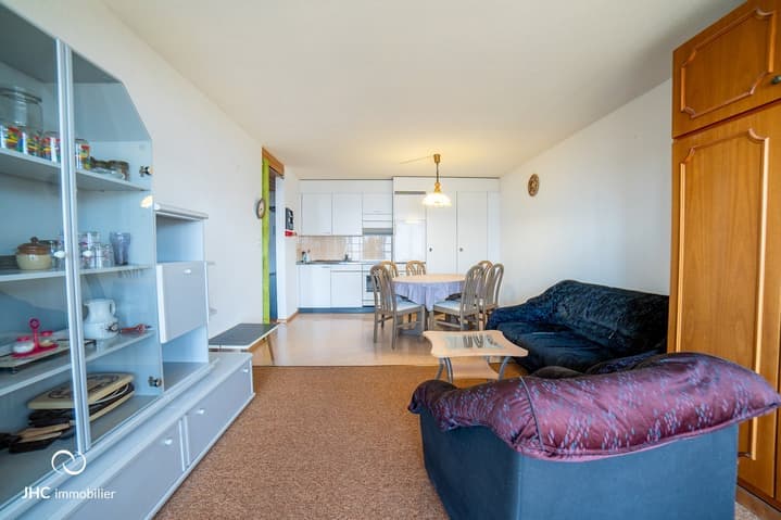 1876 – Appartement 2.5 pièces – 335000 CHF – 50m²