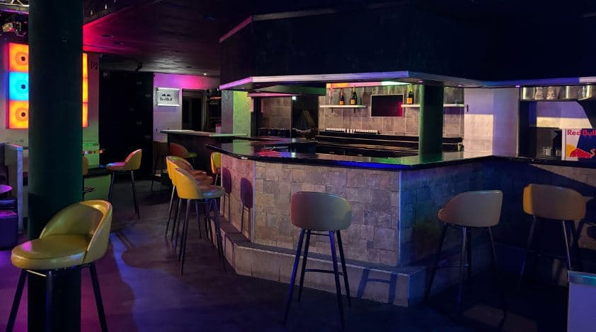 2090 – Commerce – 1200000CHF – 250m²