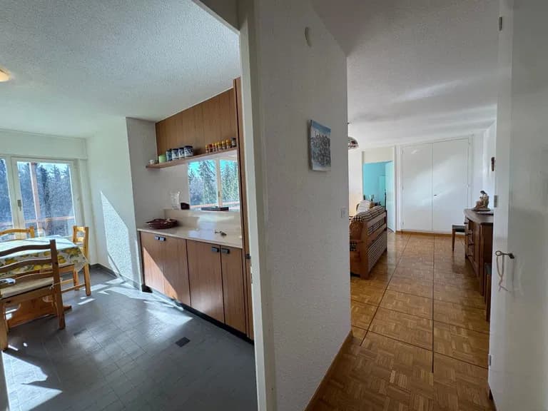 1701 – Appartement 2.5 pièces – 1700 CHF – 70 m²