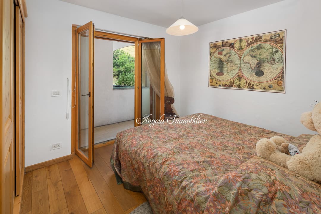 1733 – Appartement 36.5 pièces – 2800 CHF