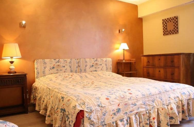 1715 – Appartement 4 pièces – 2240CHF – 150m²