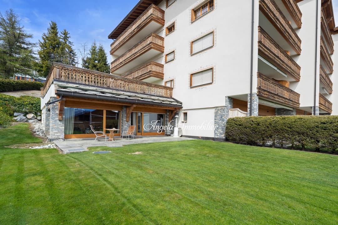 2093 – Appartement – 3700000 CHF -187 m²