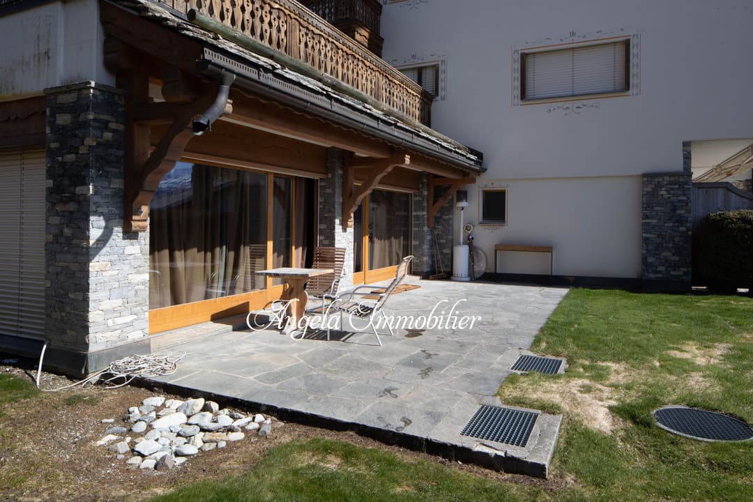 2093 – Appartement – 3700000 CHF -187 m²