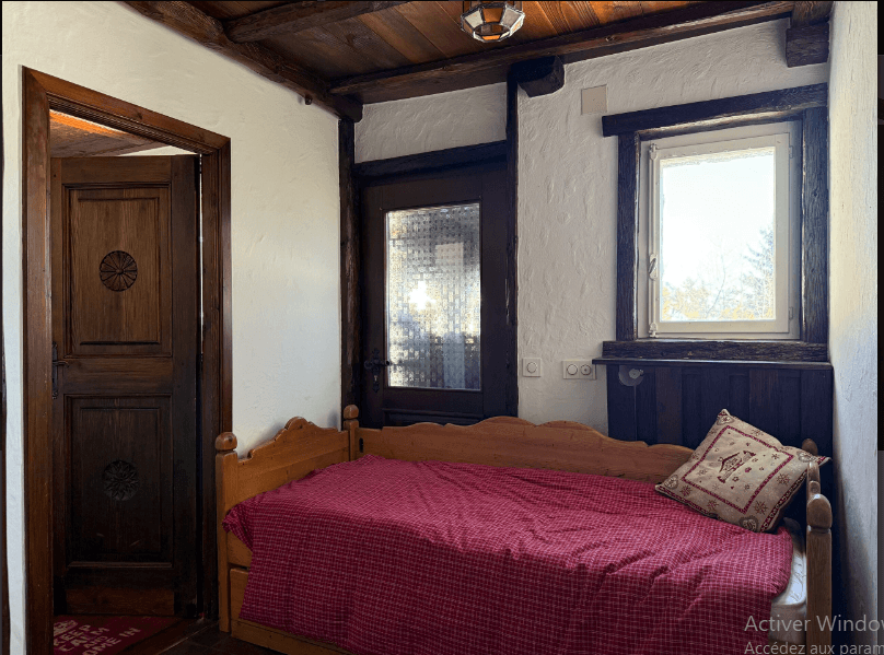 2721 – Appartement 4 pièces – 2450 CHF – 250 m²