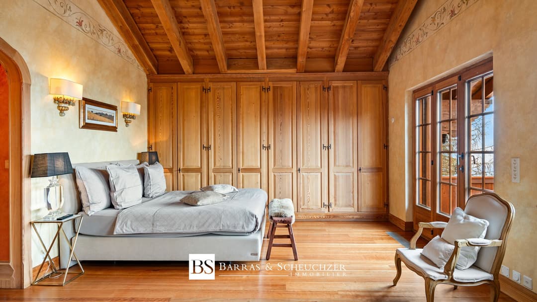 2088 – Maison 10 pièces – 550m²