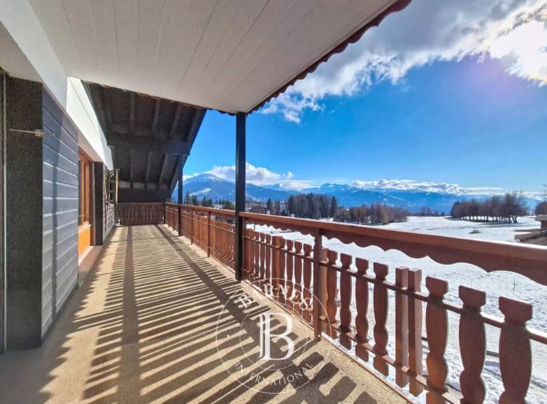 2087 – Appartement 4,5 pièces – 3800000 CHF – 165m²