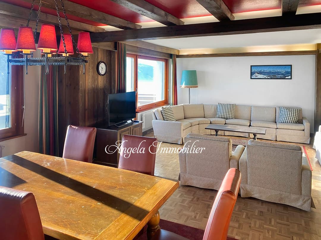 1734 – Appartement 6.5 pièces – 190 m²