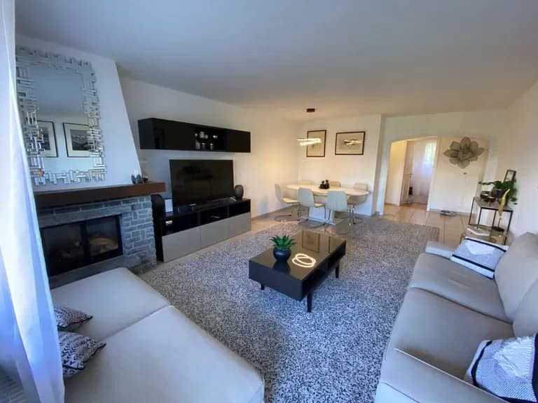 1738 – Appartement 4.5 pièces – 2700 CHF – 110 m²