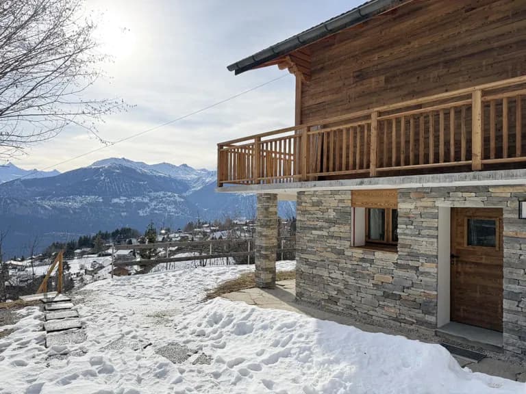 1736 – Appartement – 3.5pièces – 2000CHF – 80 m²