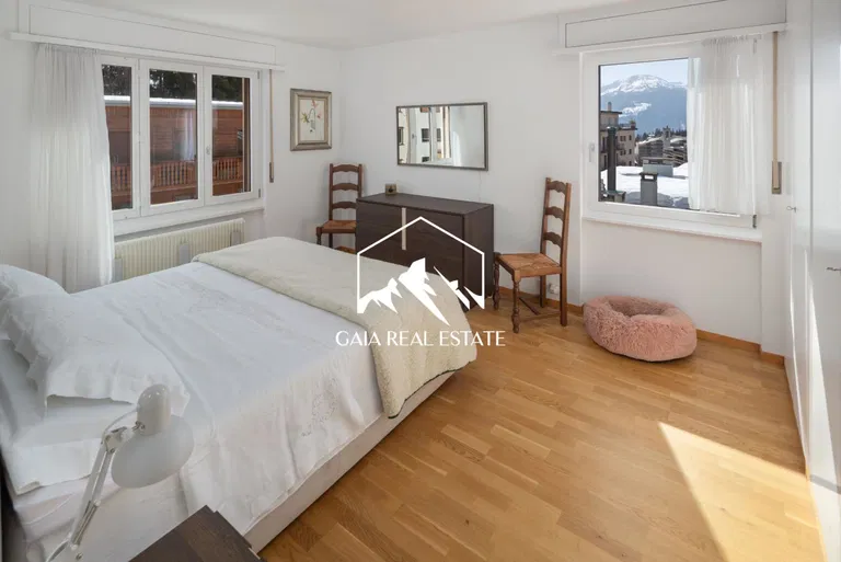 2070 – Appartement 3.5 pièces – 1100000 CHF – 85 m²