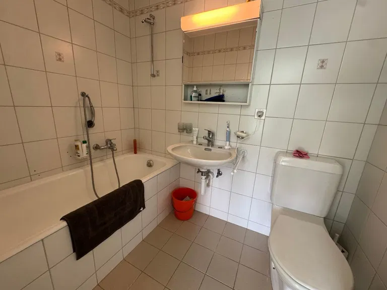 1701 – Appartement 2.5 pièces – 1700 CHF – 70 m²