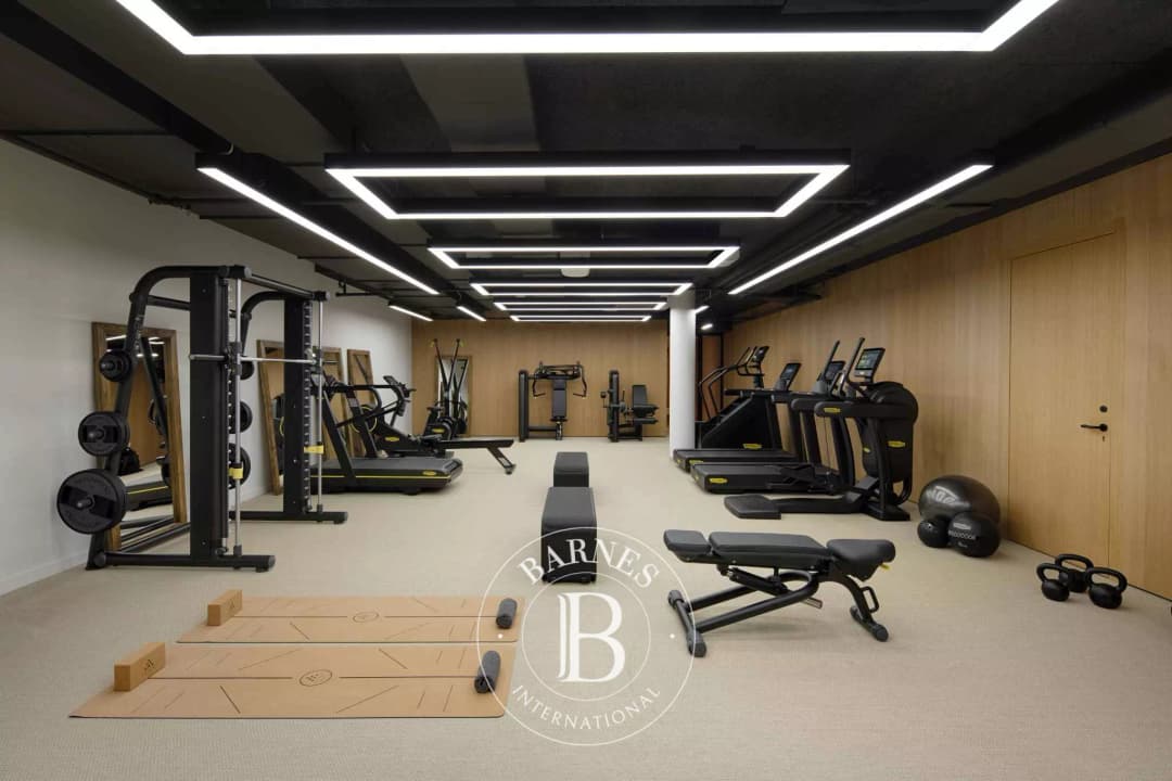 2175 – Appartement 3.5 pièces – 238 m²