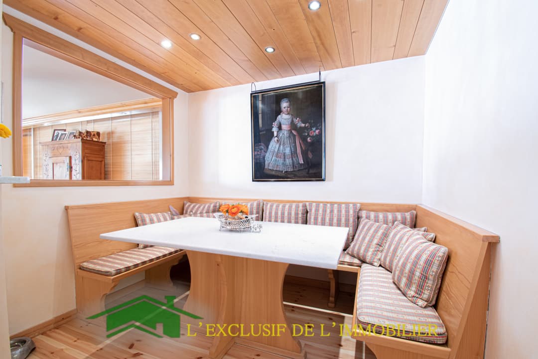 2306 – Appartement 5.5 pièces – 382.58m²